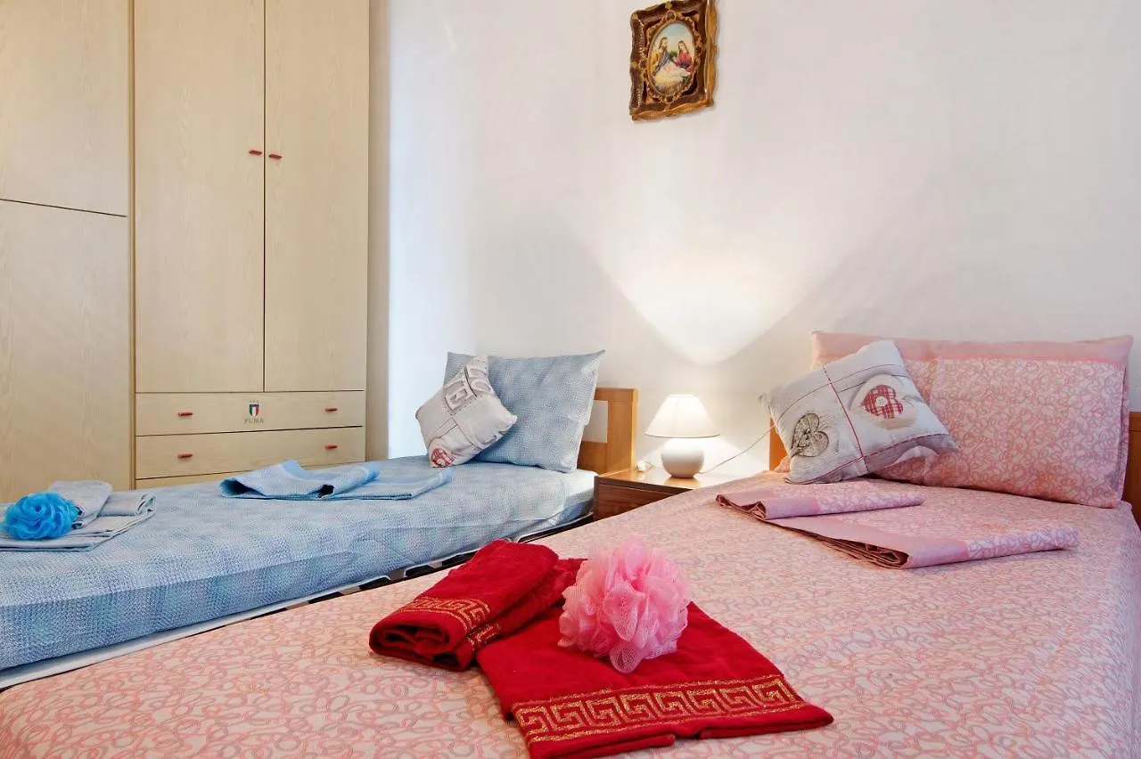 Casa Suono Del Sole Apartment Consiglio di Rumo 0*,  Italy